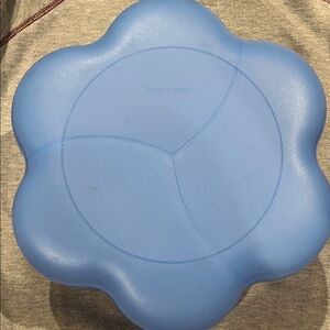 Tupperware Blue Floral Lid with bowl and two side dishes with lids